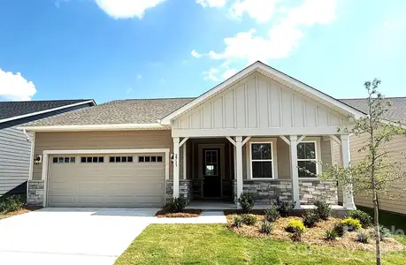 New construction Single-Family house 2713 Westmont Dr, Gastonia, NC 28052 plan Cascades - image