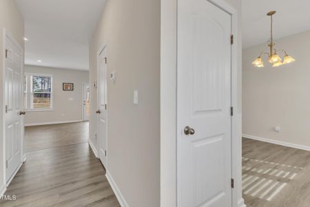 New construction Single-Family house 252 Olde Place Dr, Zebulon, NC 27597 null- photo 4 4