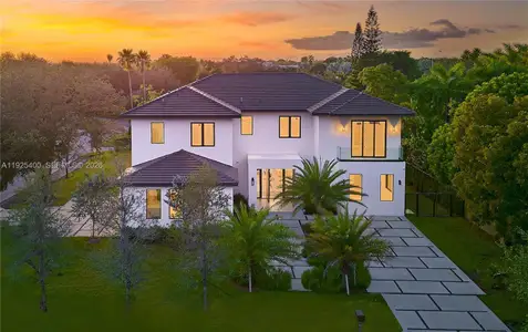 New construction Single-Family house 9840 Sw 73Rd Ct, Pinecrest, FL 33156 - image