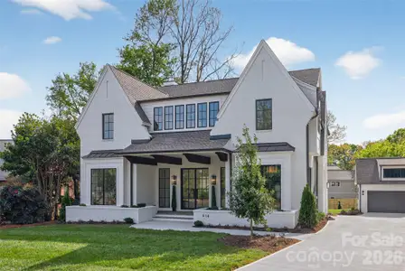 New construction Single-Family house 914 Edinburgh Ln, Charlotte, NC 28209 - image