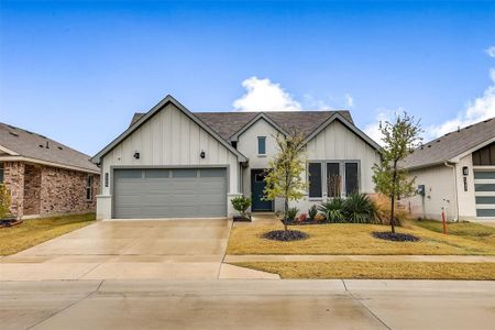 New construction Single-Family house 1704 Battery Park Dr, Alvarado, TX 76009 - image