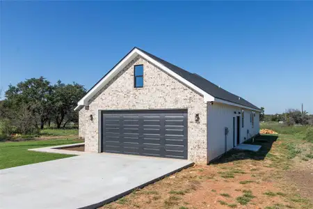 New construction Single-Family house 7702 Feather Bay Blvd Blvd, Brownwood, TX 76801 - image