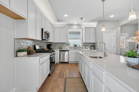 New construction Single-Family house 5904 Rotunda Vw, Austin, TX 78747 - image 8