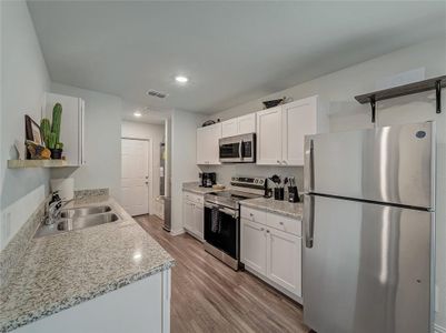 New construction Single-Family house 921 W 9Th St, Bonham, TX 75418 - image 17