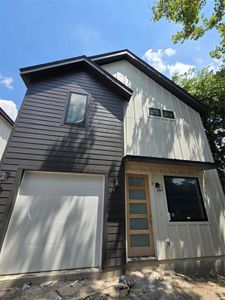 New construction Single-Family house 3001 E 51St St, Unit 7, Austin, TX 78723 - photo 0