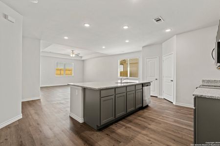 New construction Single-Family house 13906 Pinkston, San Antonio, TX 78252 The Palermo- photo 5 5