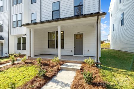 New construction Townhouse house 653 District Ct, Unit 17, Fort Mill, SC 29708 Landon- photo 30 30