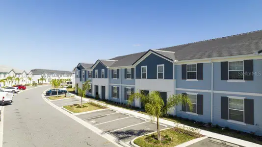 New construction Townhouse house 7586 Oak Spring Ln, Davenport, FL 33837 - image