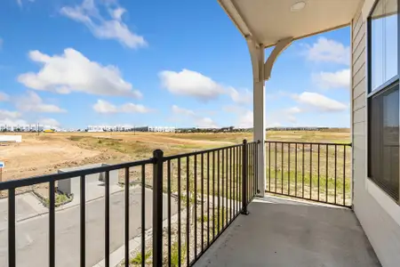 New construction Single-Family house 4260 Vulcan Creek Dr, Unit 207, Loveland, CO 80538 plan Oxford - image