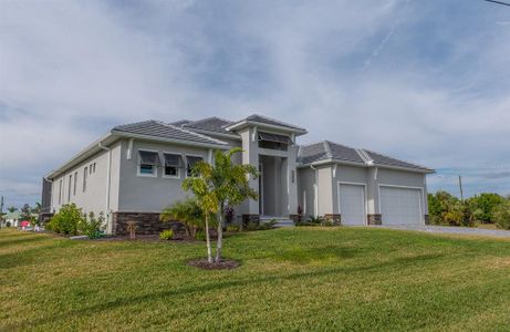 New construction Single-Family house 3880 Bordeaux Dr, Punta Gorda, FL 33950 - image