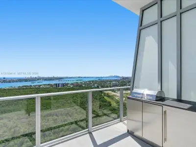 New construction Condo house 2411 Laguna Cir, Unit 3101, North Miami, FL 33181 - image