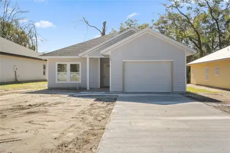 New construction Single-Family house 13597 Nw 151St Pl, Alachua, FL 32615 null- photo 0