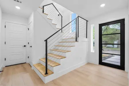 New construction Single-Family house 1926 Pueblo St, Dallas, TX 75212 null- photo 0