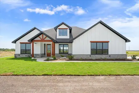 New construction Single-Family house 18085 Round Hall Rd, Holland, TX 76534 - image