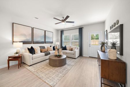 New construction Single-Family house 17833 Lionheart Rd, Conroe, TX 77306 plan Hampton - image 9