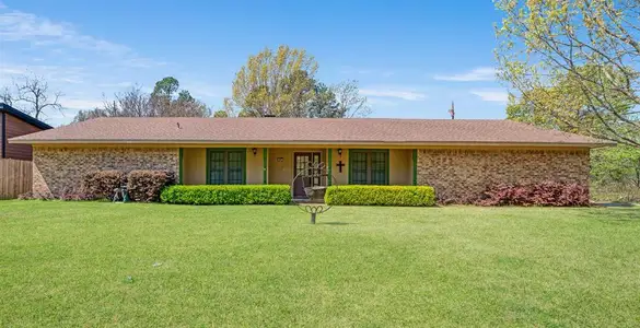 New construction Single-Family house 695 20Th St Ne, Paris, TX 75460 - image