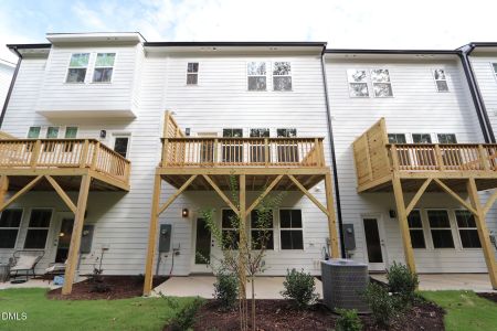 New construction Townhouse house 2021 Trident Maple Ln, Chapel Hill, NC 27517 plan Huck - image