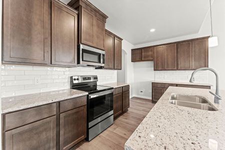 New construction Single-Family house 12436 Lexington Heights Dr, Willis, TX 77318 plan Magnolia - image 8