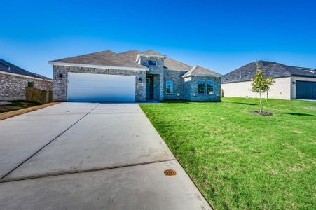 New construction Single-Family house 560 E Lamar Street, Palmer, TX 75152 - photo 0