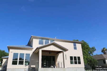 New construction Single-Family house 105 River Bluff, Castroville, TX 78009 - photo 0