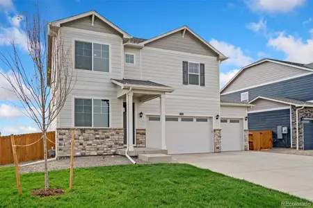 New construction Single-Family house 43128 Ganton Club St, Elizabeth, CO 80107 plan Holcombe - image