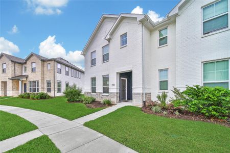 New construction Townhouse house 2203 Seven Oaks Blvd, Tomball, TX 77375 - image