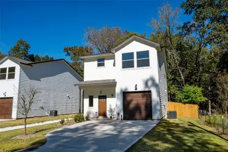 New construction Single-Family house 1009 Spokane River Rd, Conroe, TX 77316 - image