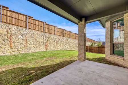 New construction Single-Family house 180 Buffalo Blvd, Rhome, TX 76078 plan 1530 - image 3