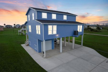 New construction Single-Family house 23401 4Th Ave, Galveston, TX 77554 - image