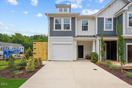 New construction Townhouse house 1312 Hammond Dr, Mebane, NC 27302 - image