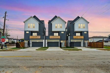 New construction Single-Family house 5719 Elysian Street, Houston, TX 77009 - photo 0