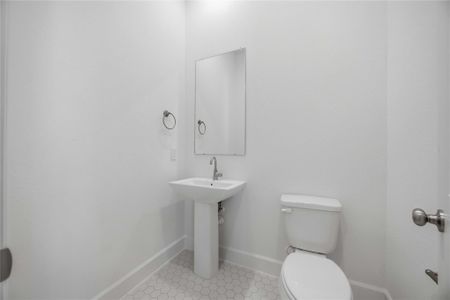 New construction Single-Family house 5676 Nolda St, Houston, TX 77007 - image 11