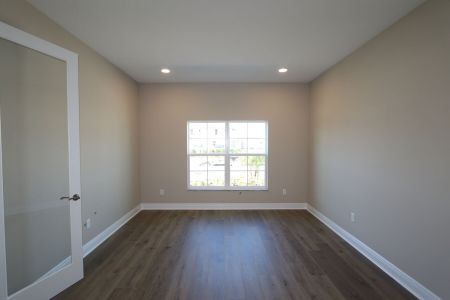 New construction Single-Family house 20339 Oriana Loop, Land O' Lakes, FL 34638 Newport II- photo 120 120