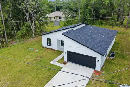New construction Single-Family house 8809 N Circular Wy, Dunnellon, FL 34434 - image