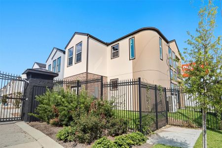 New construction Single-Family house 2941 El Fenice Ln, Houston, TX 77057 null- photo 0