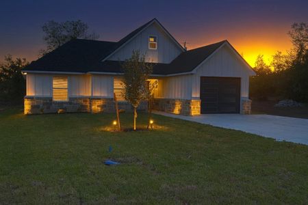New construction Single-Family house 300 Arthur St, McGregor, TX 76657 - image