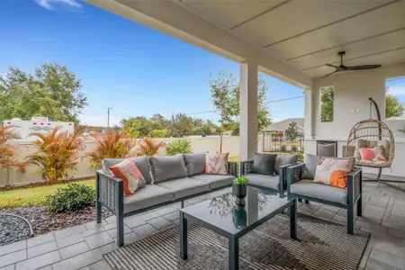 New construction Single-Family house 5390 Clubhouse Hills Ln, Lakeland, FL 33812 plan MCKayla - image 4