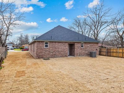 New construction Single-Family house 1109 Belvedere Dr, Arlington, TX 76010 null- photo 23 23