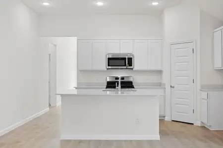 New construction Single-Family house 256 Bendecido Lp, Elgin, TX 78621 plan Cypress | Trinity Ranch - image 6