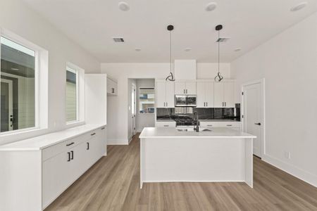 New construction Single-Family house 5311 Teodoro Ln, Houston, TX 77091 - image 9