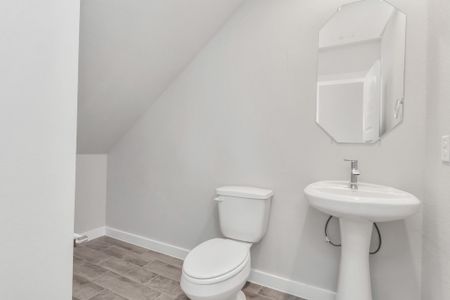 New construction Single-Family house 18538 Athena Flower Dr, Fresno, TX 77545 plan 142 - image 8