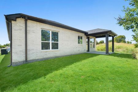 New construction Single-Family house 301 Kelcey Ct, Trenton, TX 75490 - image 4