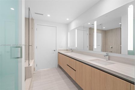 New construction Condo house 2411 Laguna Cir, Unit 1604, Miami, FL 33181 - image 6