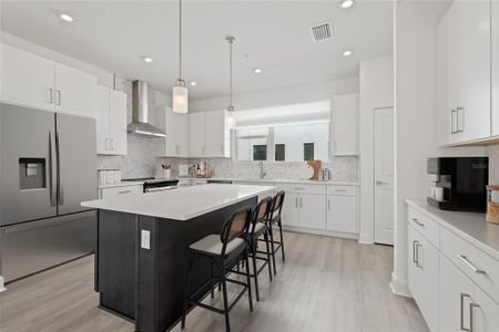 New construction Townhouse house 305 15Th St N, St. Petersburg, FL 33705 - image 13