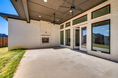 New construction Single-Family house 932 Bandon Dunes Dr, Fort Worth, TX 76028 - image 3