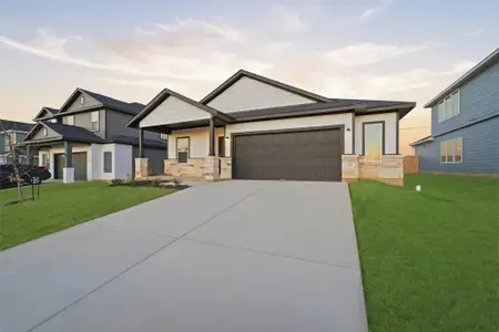 New construction Single-Family house 204 Quail Convey Dr, Jarrell, TX 76537 plan Pedernales - image