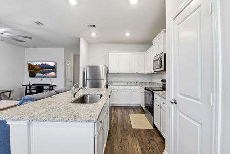 New construction Single-Family house 10626 Jassid Hop, Richmond, TX 77469 plan Harris - image 7