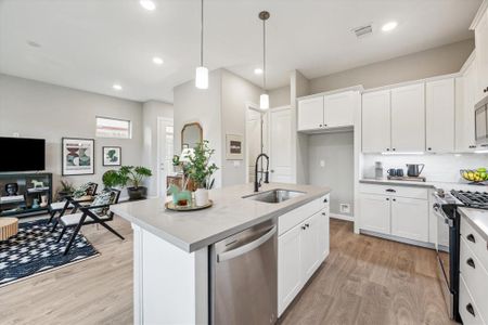 New construction Single-Family house 802 Glowing Dawn Dr, Houston, TX 77018 null- photo 8 8