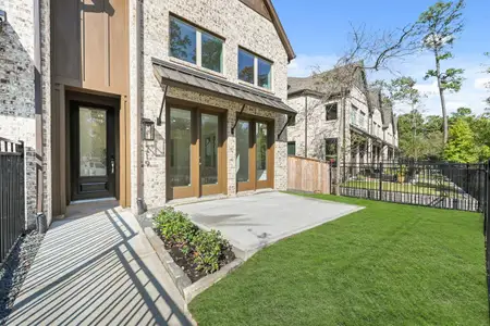 New construction Townhouse house 219 Cypress Pond Pl, Montgomery, TX 77316 - image