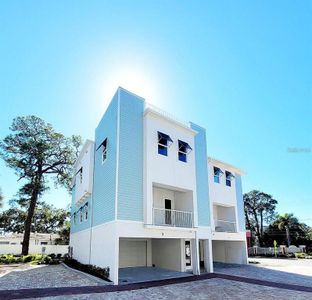 New construction Townhouse house 1413 Bayshore Blvd, Unit 9, Dunedin, FL 34698 null- photo 0
